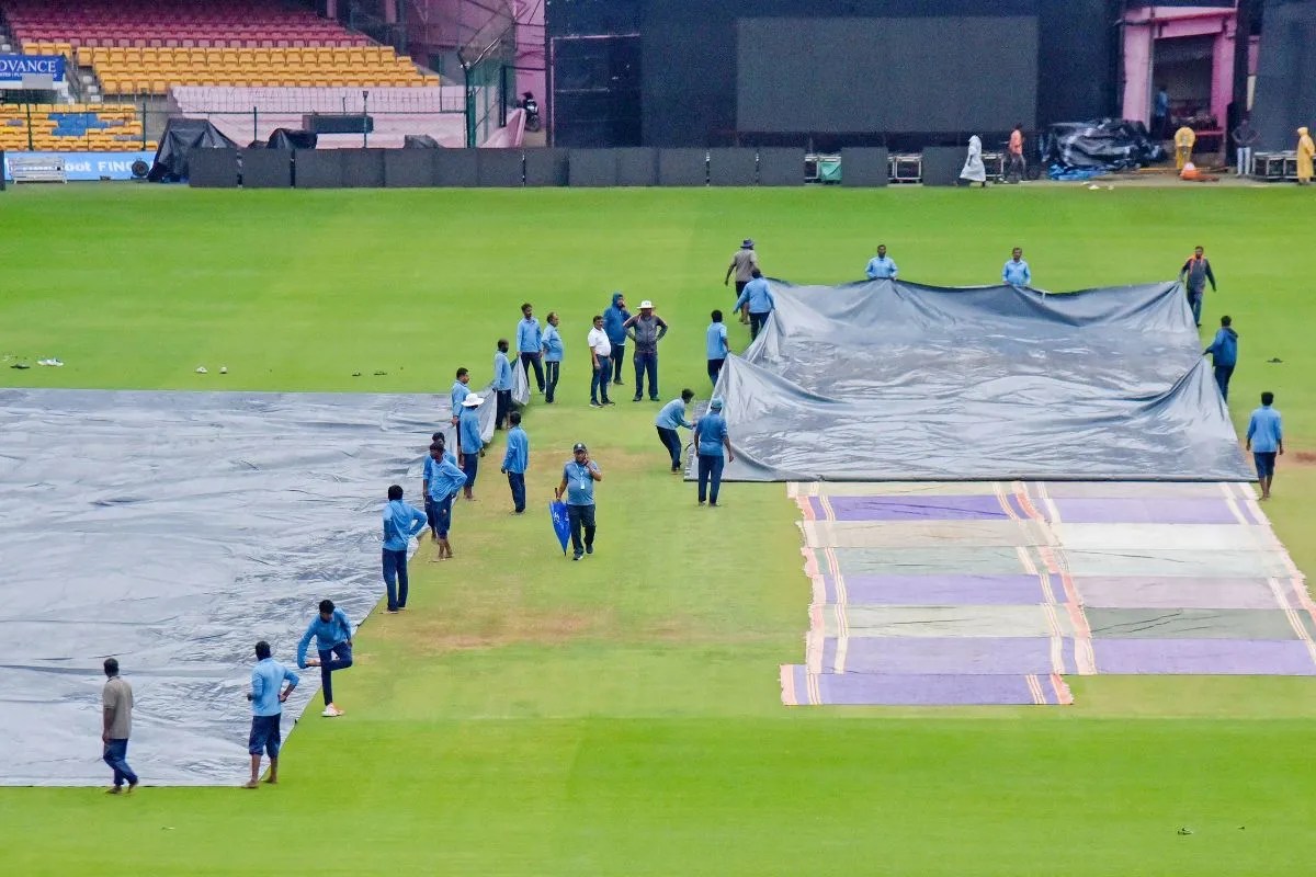 Bengaluru M Chinnaswamy Stadium Weather Today: आज शाम बारिश बिगाड़ सकती है भारत-वेस्टइंडीज फाइनल का खेल