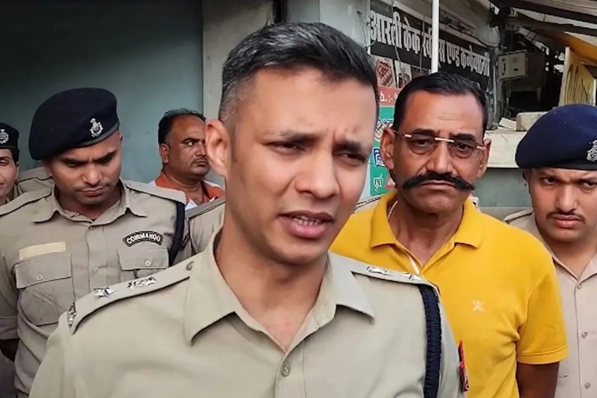 पूर्व कस्टम अधिकारी की हत्याकांड पर एसपी का बड़ा बयान, बेटे ने जमीन माफियाओं पर लगाया आरोप