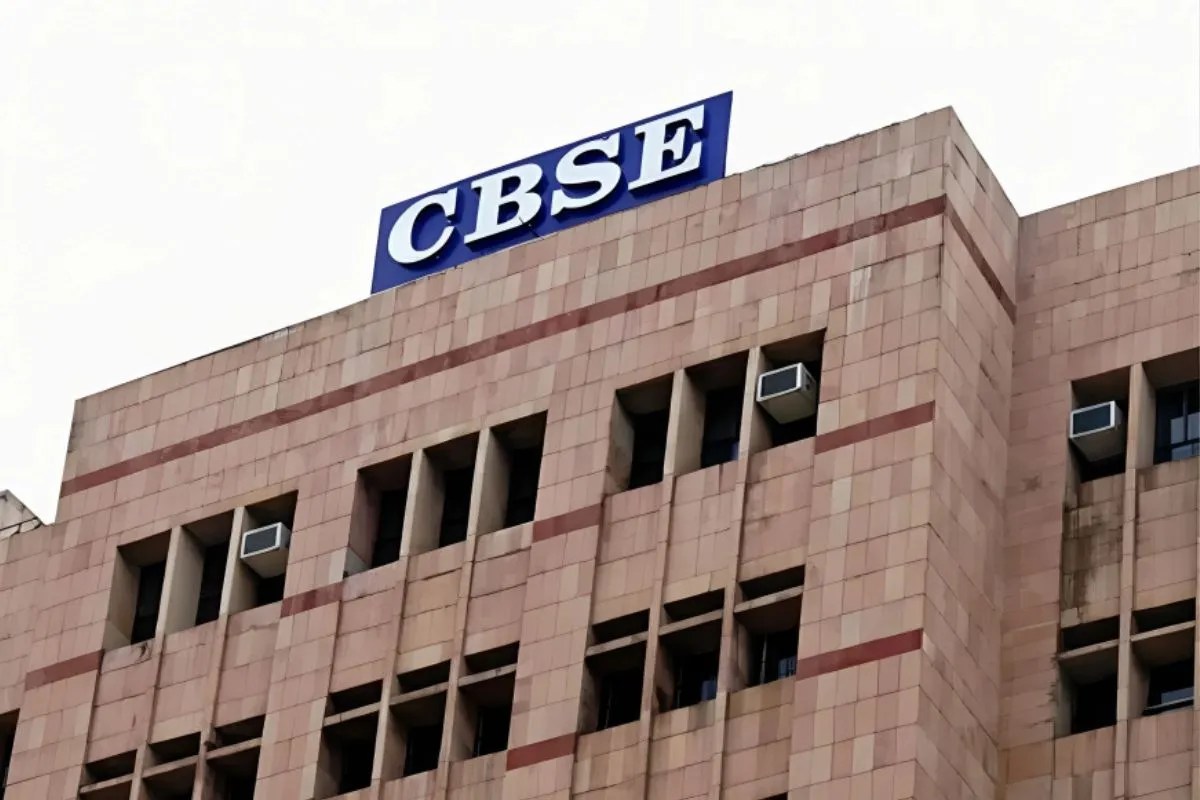 CBSE Date Sheet 2027: क्लास 10वीं और 12वीं की डेट शीट कब आएगी? जानें एग्जाम टाइमिंग, सिलेबस और पासिंग मार्क्स