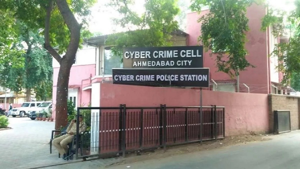 Ahmedabad: सोशल मीडिया पर शहर के 25 गरबा आयोजनों के नकली पास की ऑनलाइन बिक्री