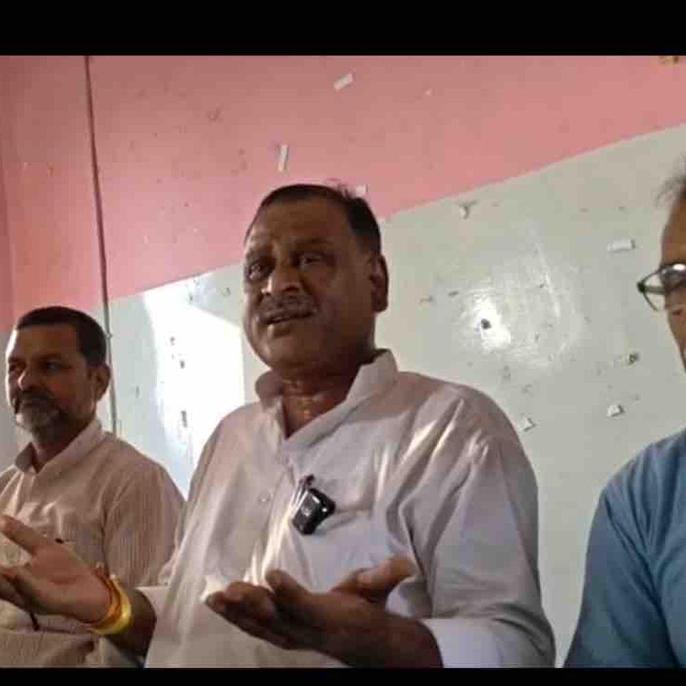 सारण शिक्षक चुनाव में गठबंधन बिखरा:सभी दलों के अलग-अलग उम्मीदवार मैदान में, रामपुकार सिन्हा बोले-7वें वेतनमान को लागू करना प्राथमिकता