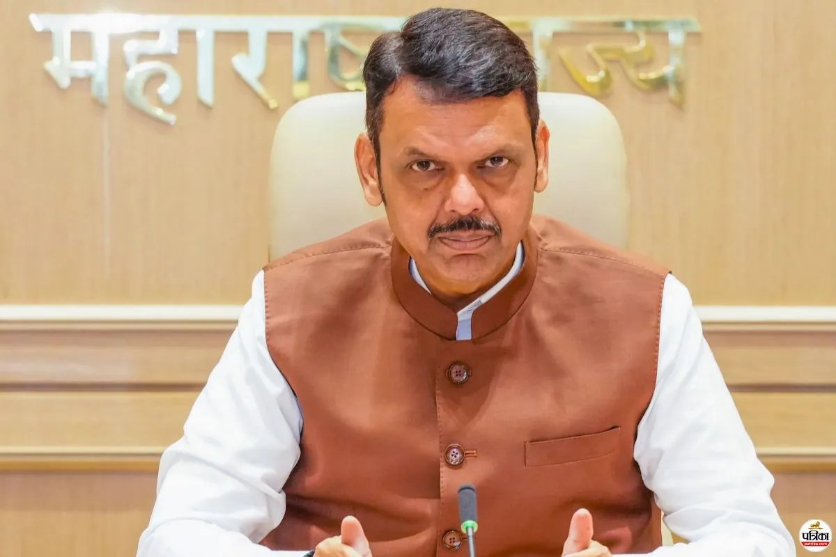 नागपुर: भाजपा की बगावत शांत, घर पहुंचे सीएम फडणवीस तो भावुक हुए बागी नेता, कहा- माफी मांगता हूं!