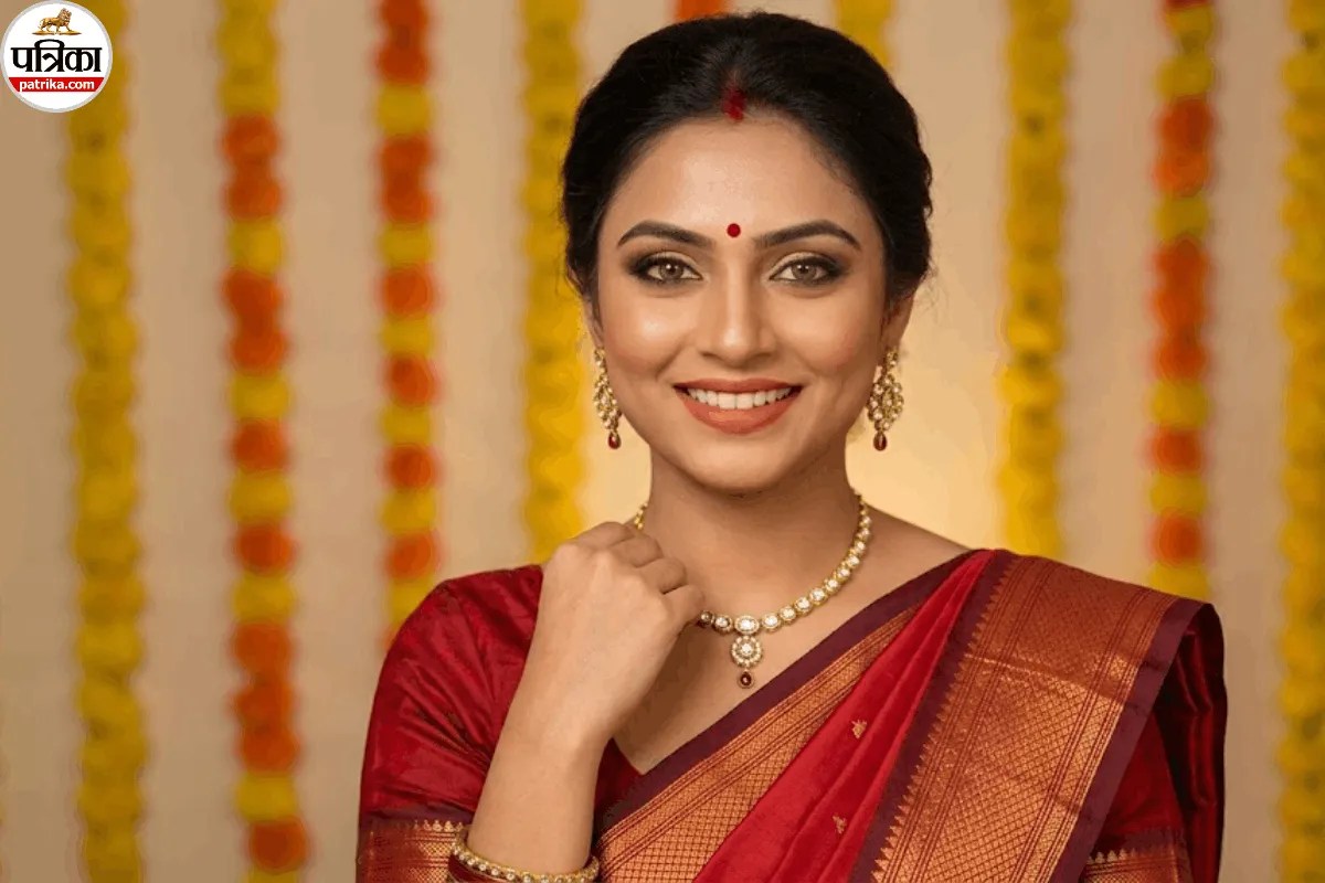 Durga Ashtami 2026: अष्टमी पर साड़ी या सूट के साथ ऐसे करें मेकअप, दिनभर फ्रेश दिखेगा चेहरा