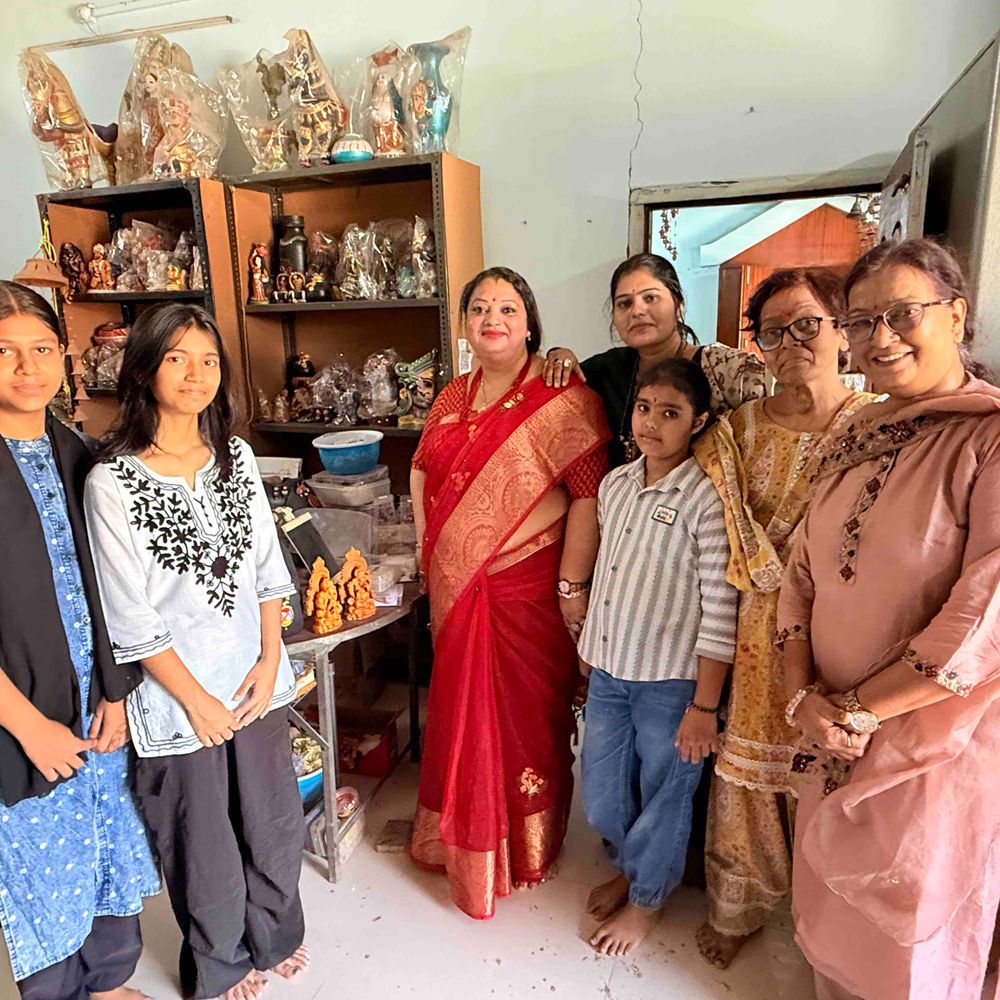 गोरखपुर की टेराकोटा ज्वेलरी को मिलेगा नया लुक:महिलाओं को सिखाई ग्लेज कलरिंग की तकनीक, प्रोडक्ट की बढ़ेगी बिक्री- कमाई