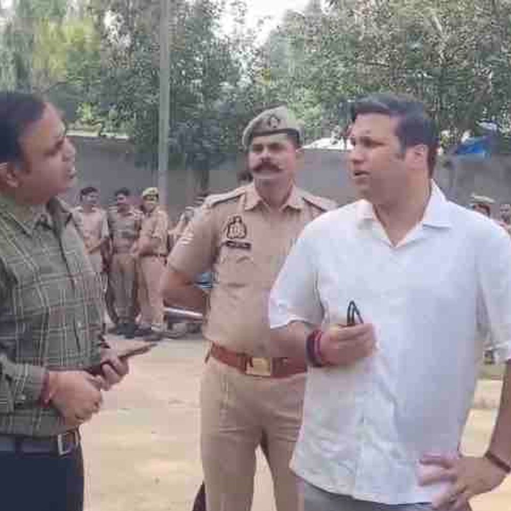 गाजियाबाद में एमएलसी चुनाव के लिए कल मतदान:75 बूथों पर होगी वोटिंग, 400 पुलिसकर्मी और पीएसी तैनात