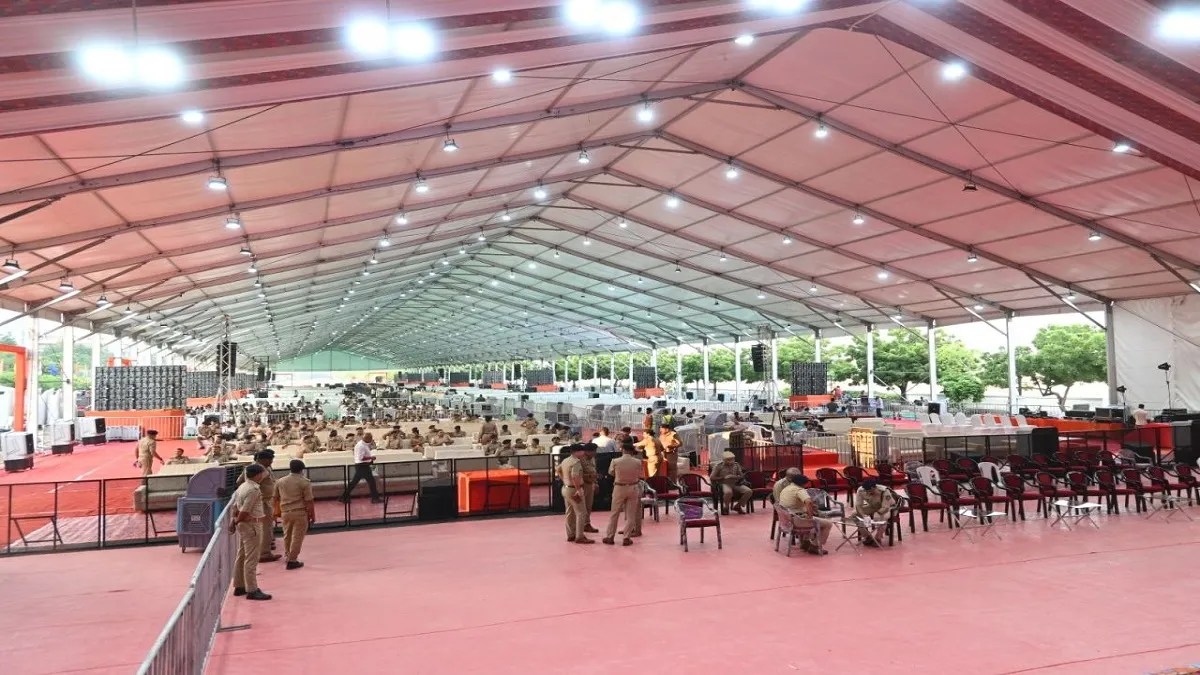 Ahmedabad: एआइ कैमरों से निगरानी में रहेंगे शहर के गरबा आयोजन स्थल