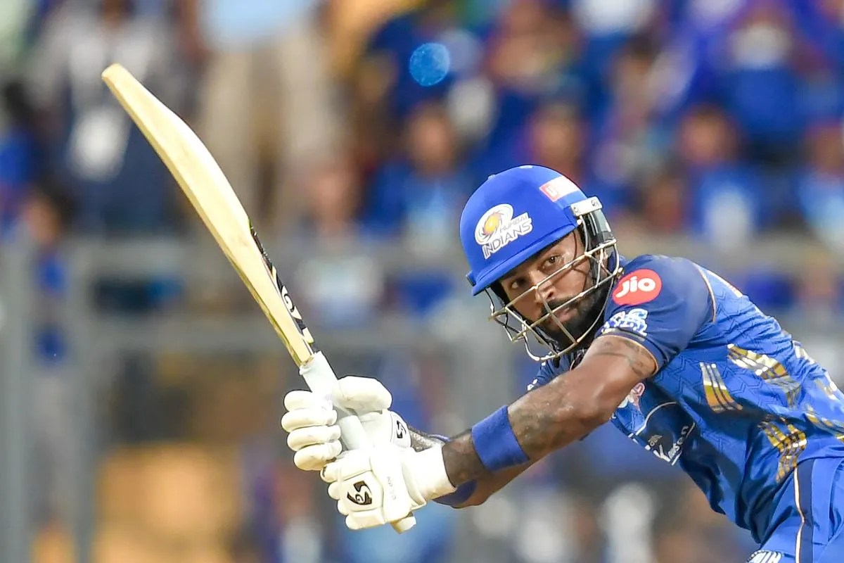 हार्दिक पंड्या की कप्तानी पर संकट? IPL 2027 से पहले आकाश चोपड़ा ने दिया बड़ा बयान