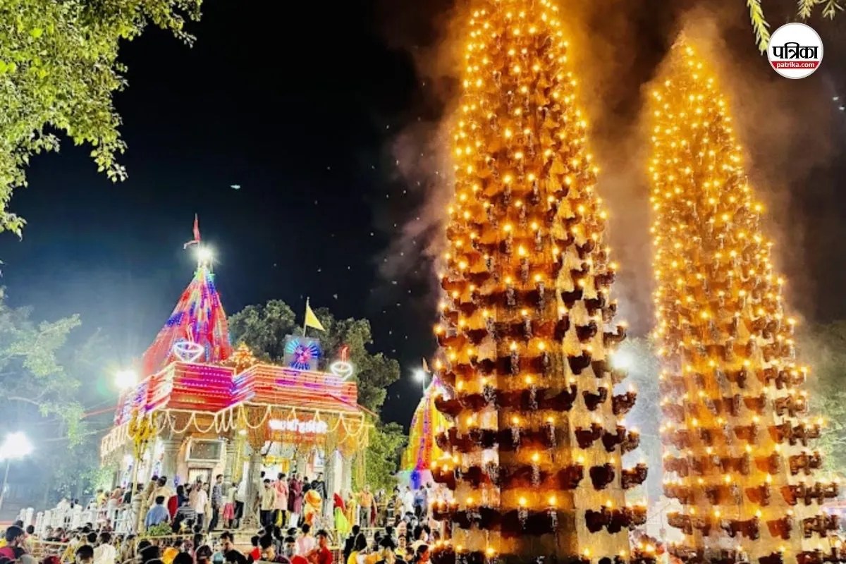 उज्जैन के हरसिद्धि मंदिर में क्यों जलाए जाते हैं हजारों दीप? राजा विक्रमादित्य और मां सती से जुड़ी है मान्यता