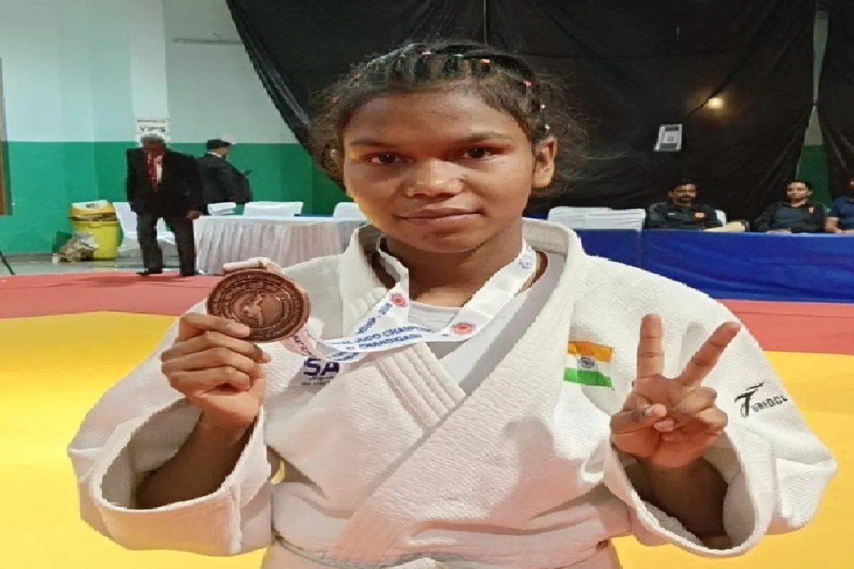 CG News: संघर्ष में निखरी प्रतिभा, अब वर्ल्ड स्कूल गेम्स में जाएगी कोंडागांव की हेमबती