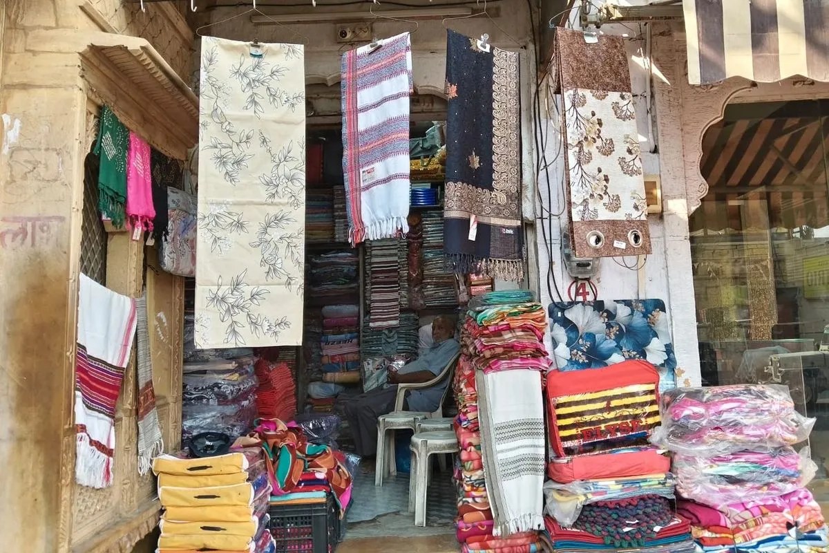 jaisalmer: दीपावली से पहले बाजार में कारोबार की तैयारी, मांग, लागत और रोजगार का नया गणित