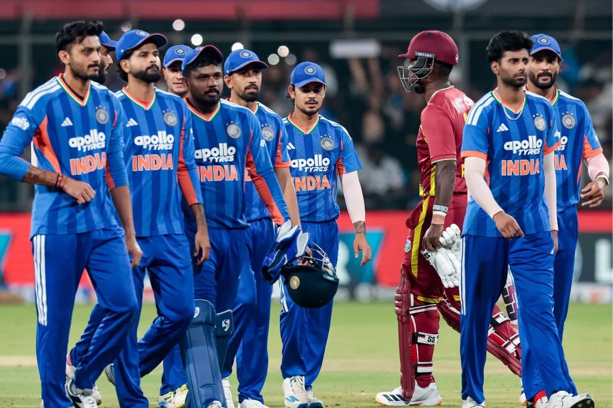 IND vs WI 4th T20: हैदराबाद टी20 में टीम इंडिया करेगी रन चेज, श्रेयस अय्यर ने बिना बदलाव के साथ उतारी टीम