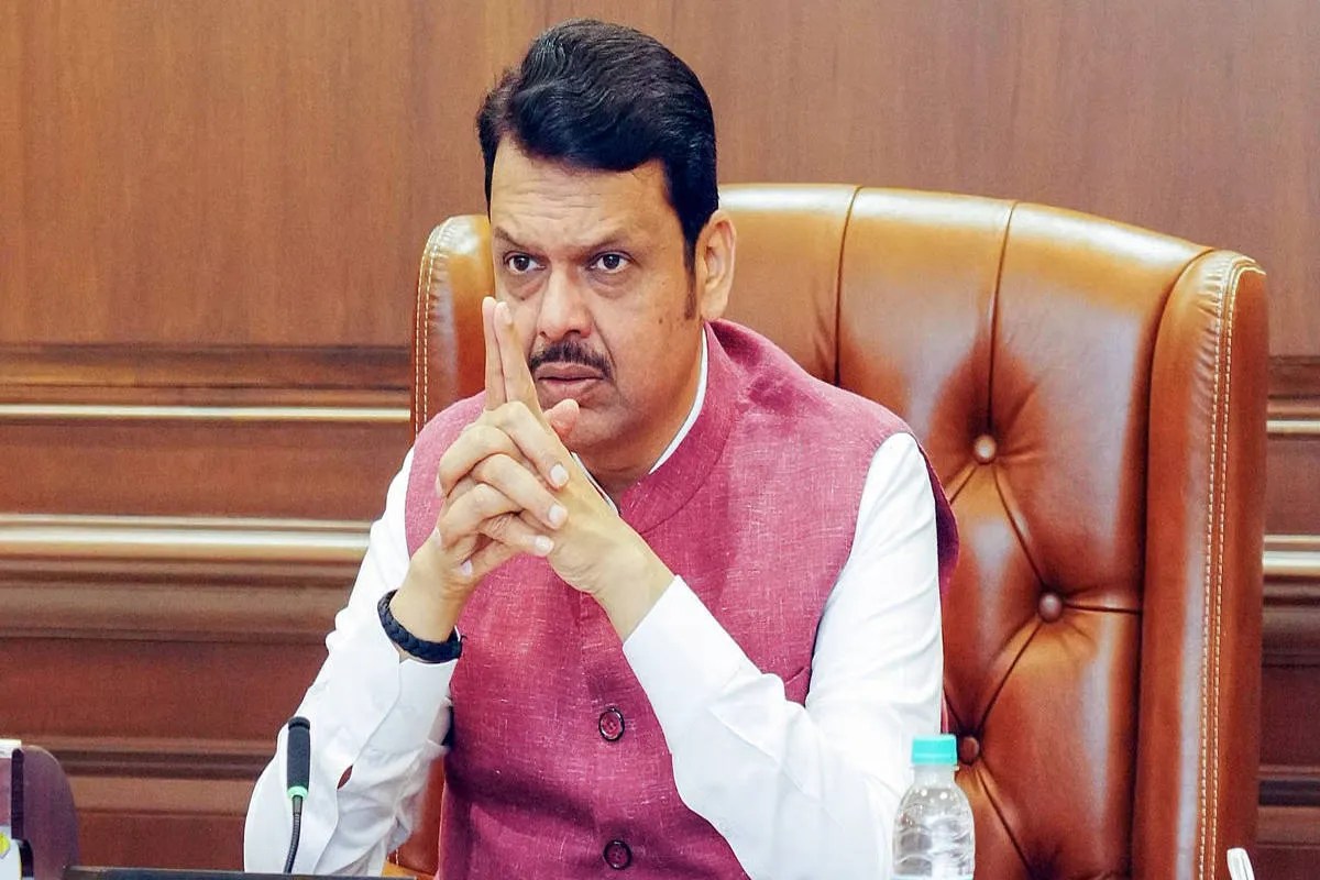 Pune News: पुणे में छात्रों के आंदोलन के बीच महाराष्ट्र सरकार का बड़ा फैसला, MPSC सचिव महेंद्र हरपालकर का तबादला