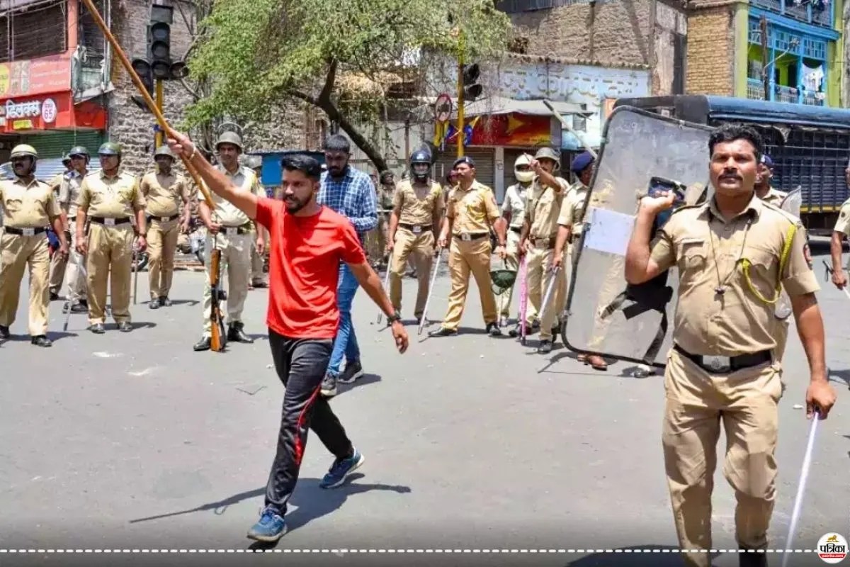 महाराष्ट्र: वाशिम में दुर्गा विसर्जन जुलूस के दौरान पथराव, इलाके में कर्फ्यू लागू, RAF और SRPF तैनात