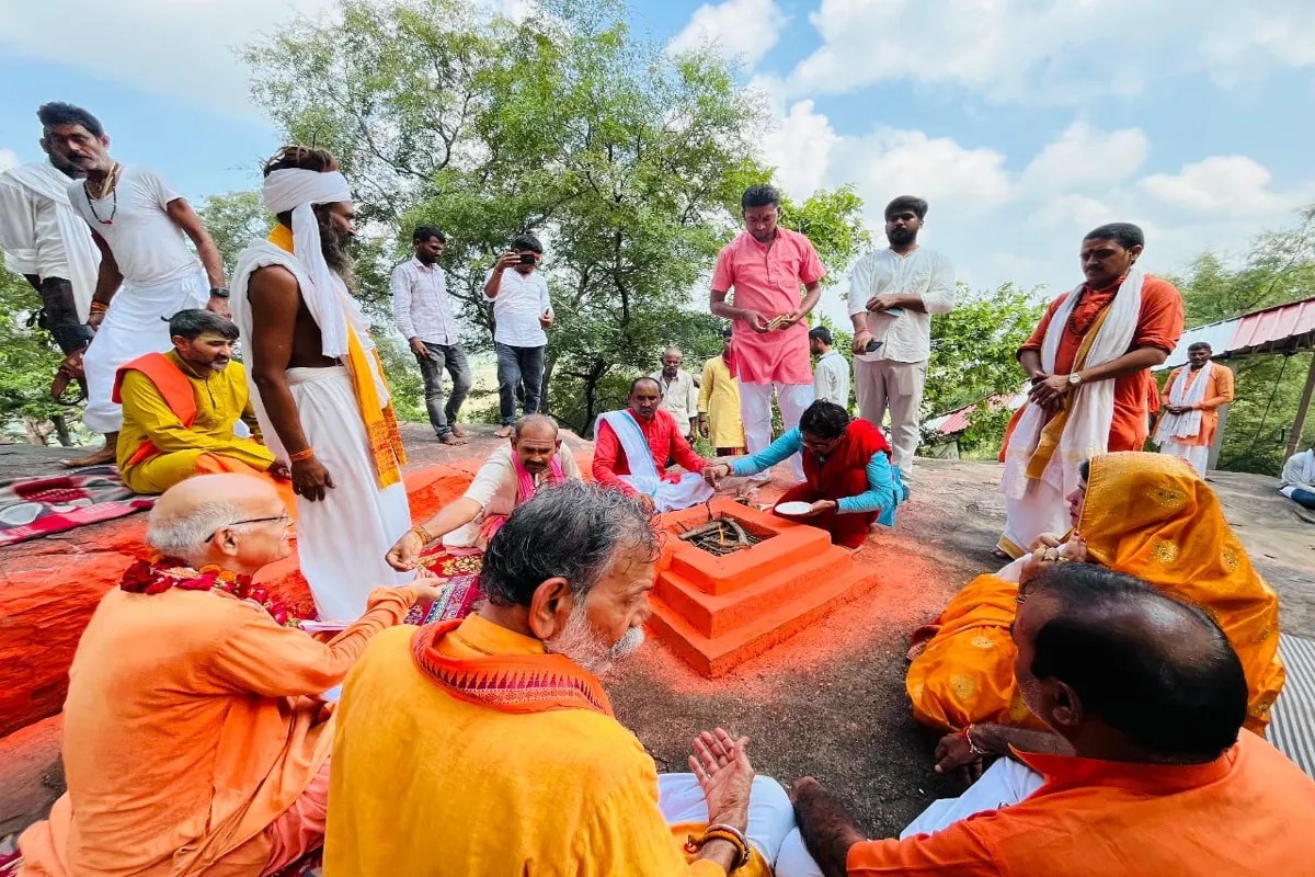 रामायण पाठ से दीपदान तक, 26 अक्टूबर को वाल्मीकि भक्ति में सराबोर होगा यूपी; लालापुर बनेगा मुख्य केंद्र