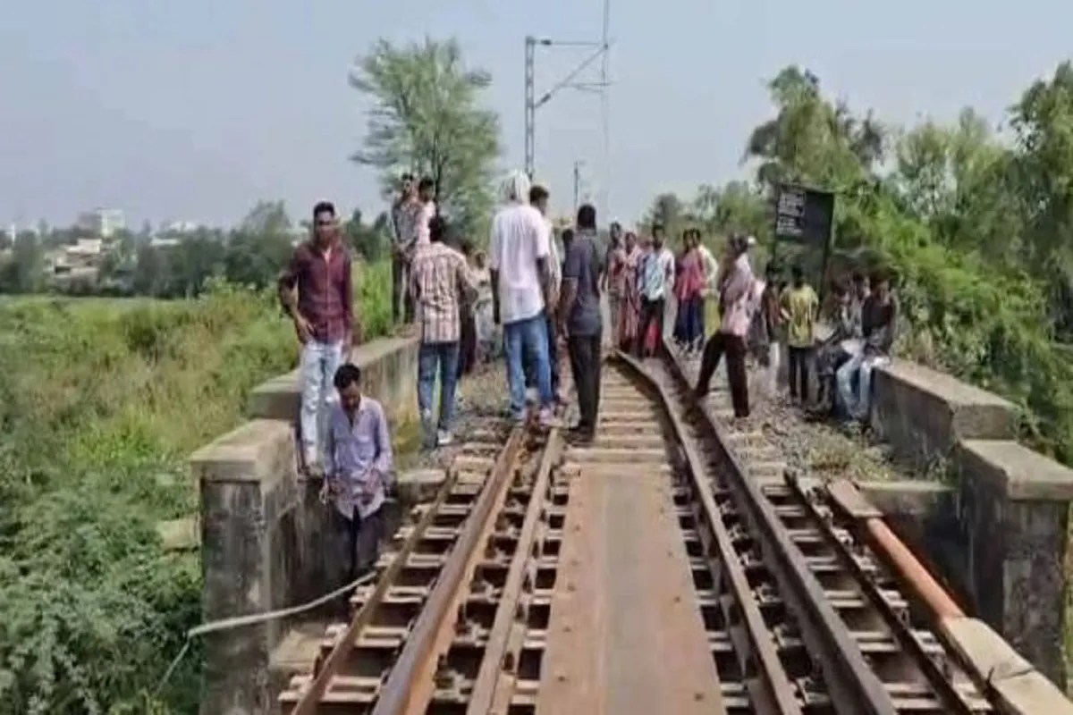 छोटा उदेपुर में बोडेली के पास ट्रेन की चपेट में आने से मां-पुत्र की मौत