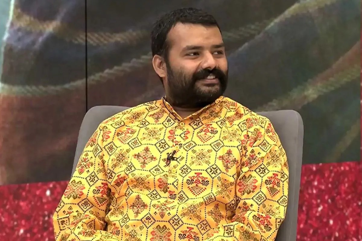 “संकट के समय हनुमान चालीसा ने दी शक्ति”, हवा में हुए हमले को याद कर बोले अभिनेता शोभिनव सत्या