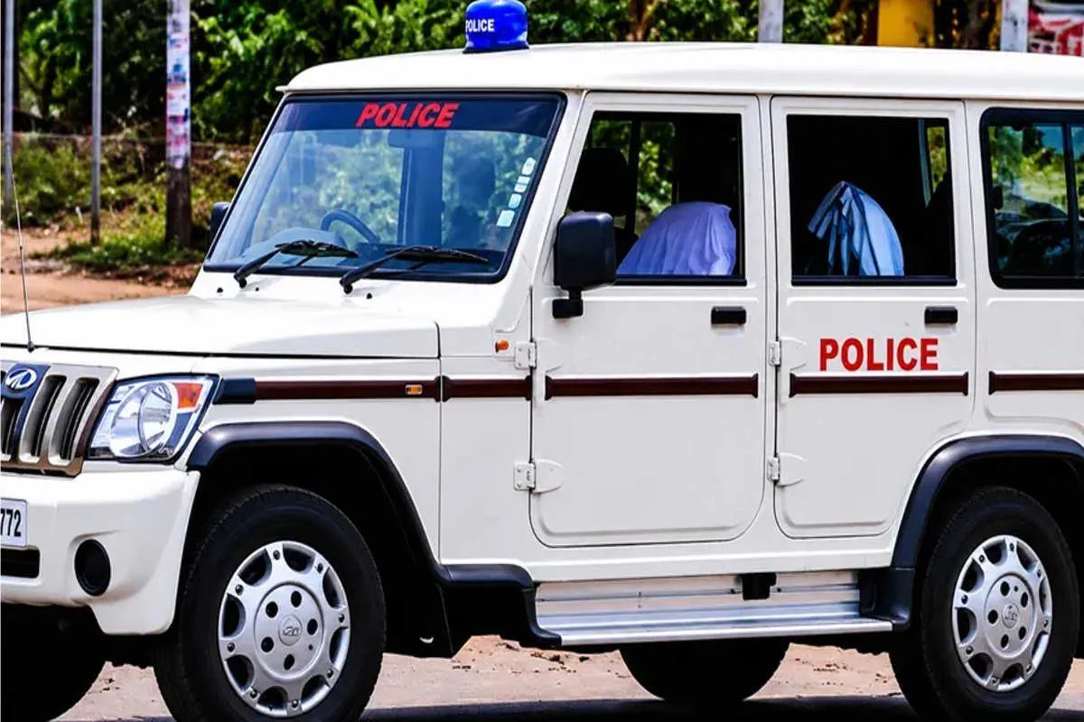 Surat Murder: सूरत में संपत्ति के लिए रिश्तों का कत्ल, बड़े बेटे ने मां और छोटे भाई पर किया हमला, दोनों की मौत