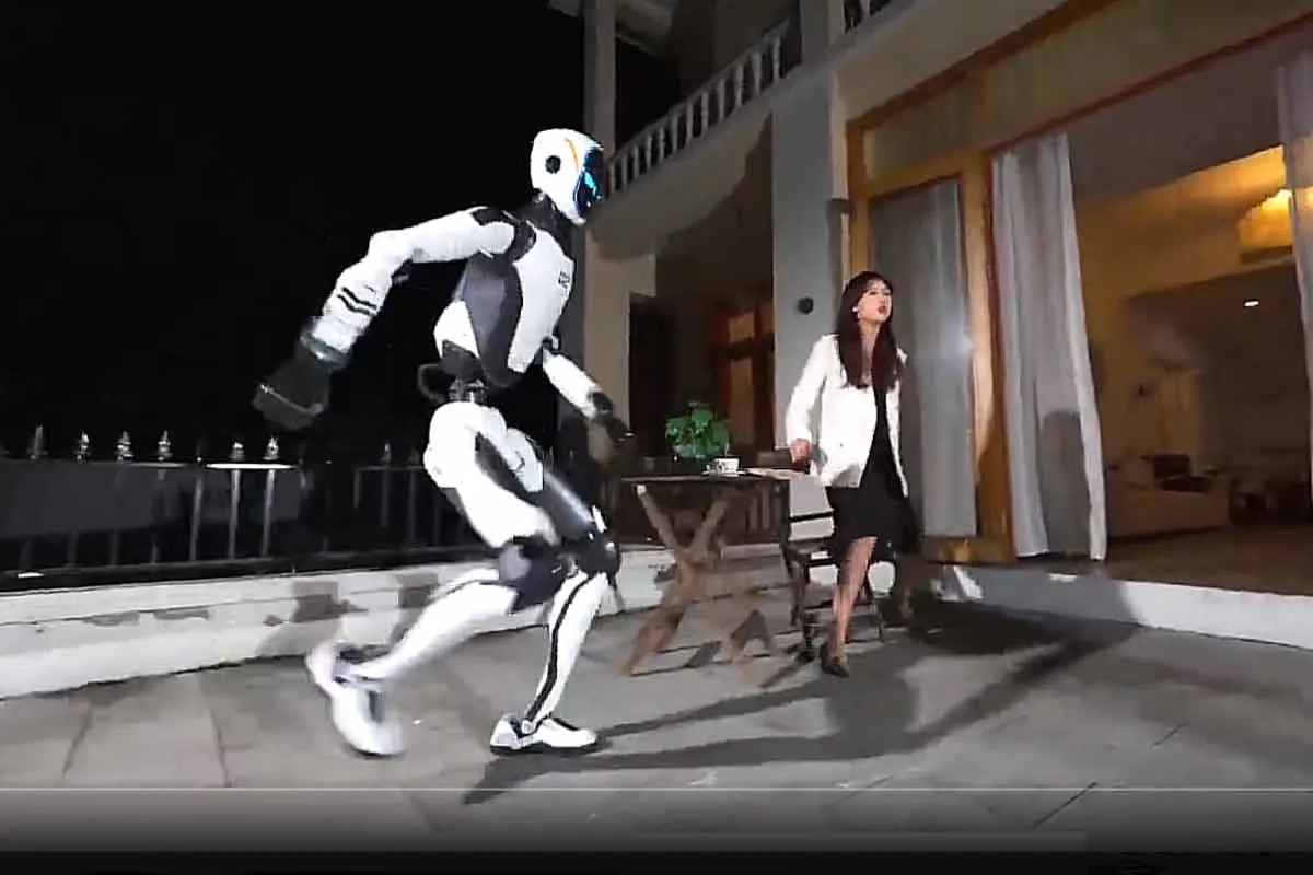 Unitree Humanoid Robot: हमलावर को पकड़ेगा और कार भी उठाएगा: चीन की कंपनी यूनिट्री ने पेश किया नया ह्यूमनॉइड रोबोट H2-X