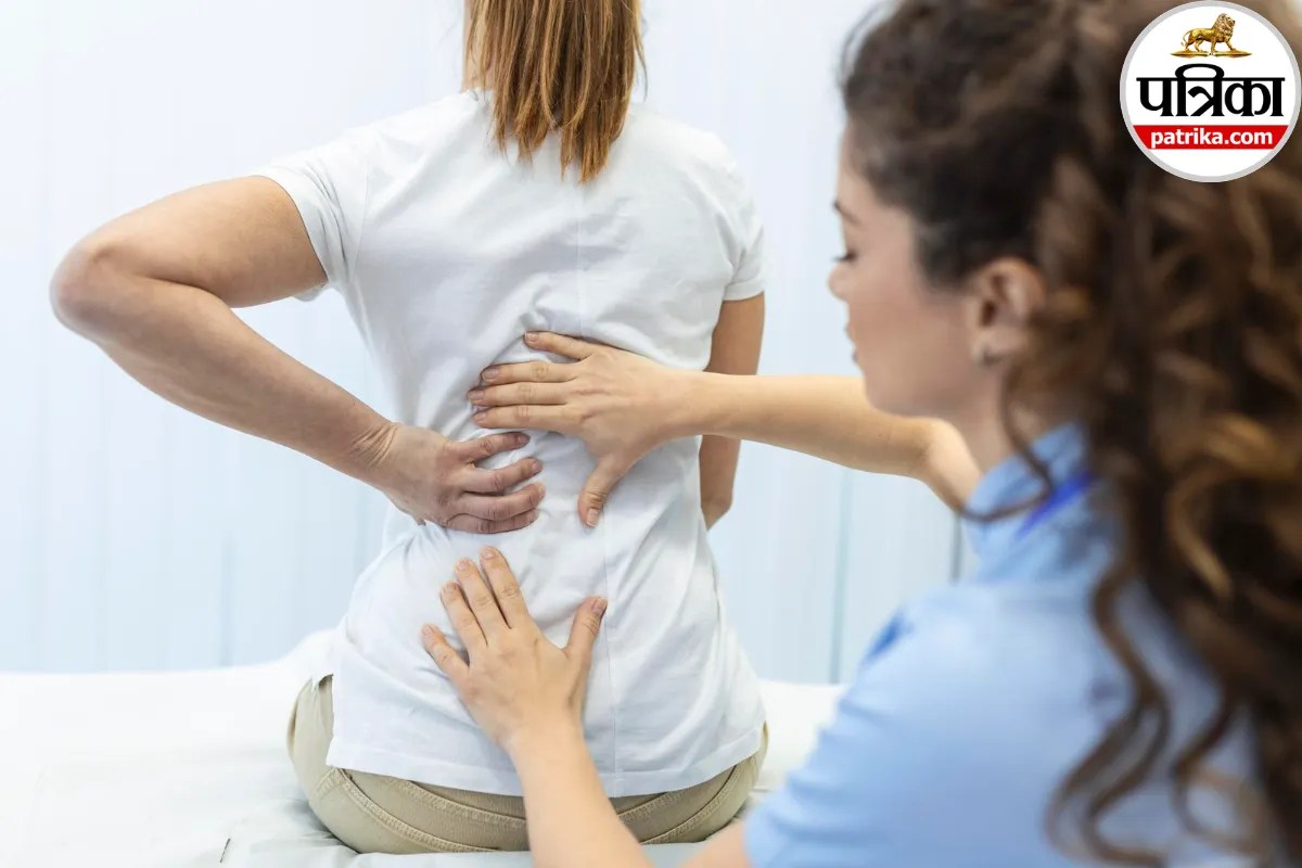 World Spine Day 2026: लगातार सिटिंग से बढ़ रहा है स्पाइन हेल्थ पर दबाव, हार्वर्ड हेल्थ पब्लिशिंग से जानें इसको स्वस्थ रखने के 3 नियम