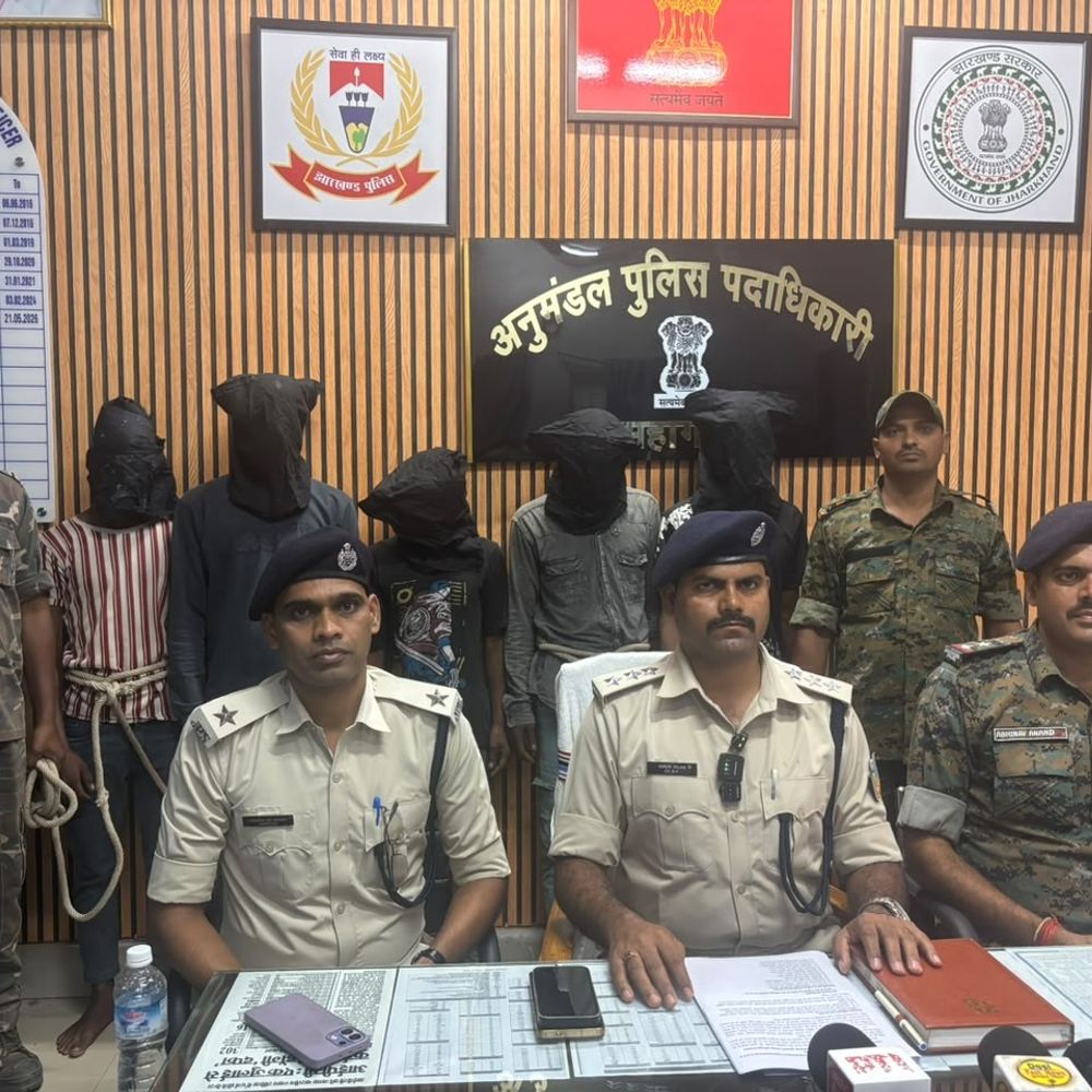 गोड्‌डा में नाबालिग से गैंगरेप के 5 आरोपी गिरफ्तार:ऊर्जानगर मेले से लौट रही थी नाबालिग, पुलिस ने छीनी गई चांदी की चेन भी बरामद की