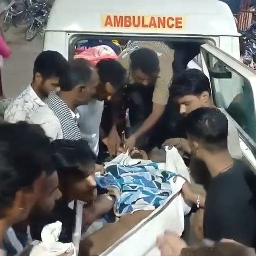 भैंस चोरी के शक में 3 युवकों को पीटा:दो गंभीर हालत में जबलपुर रेफर; दमोह के हिंडोरिया के पास घटना