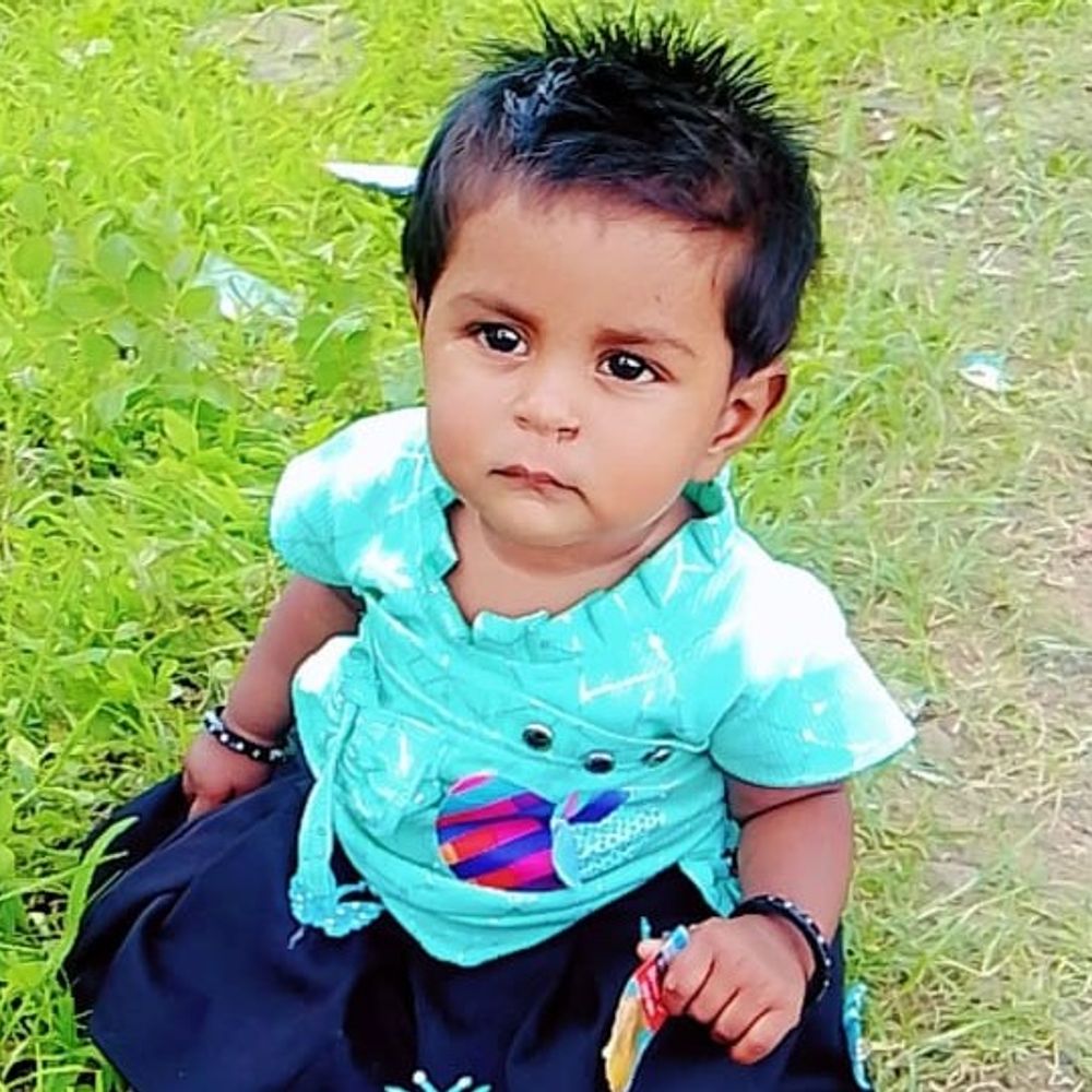 झाबुआ में कच्ची दीवार गिरने से बच्ची की मौत:ग्राम बरोड़ में नाना के घर आई थी; खेलते समय हादसा