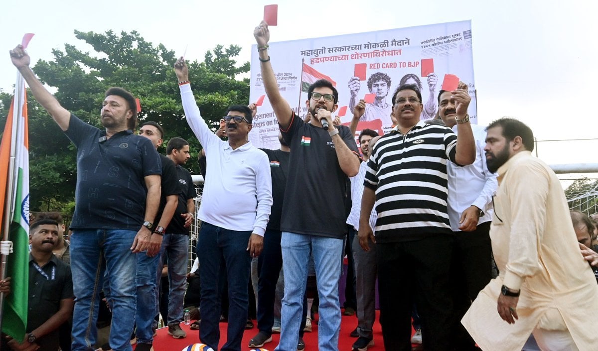 Mumbai Police का बड़ा एक्शन: Aaditya Thackeray और अमित ठाकरे समेत 25 पर FIR दर्ज, जानें पूरा मामला