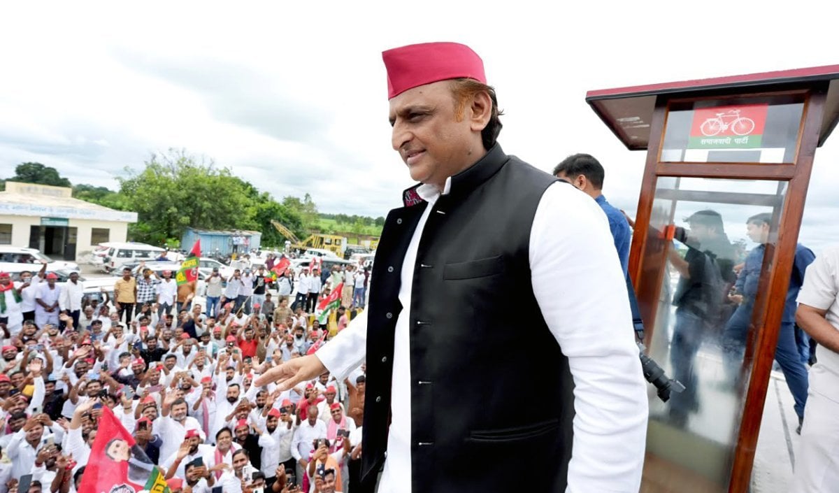 Akhilesh Yadav का दावा, 2027 में बदलेगी सरकार, CM Yogi लड़ें Ayodhya से चुनाव