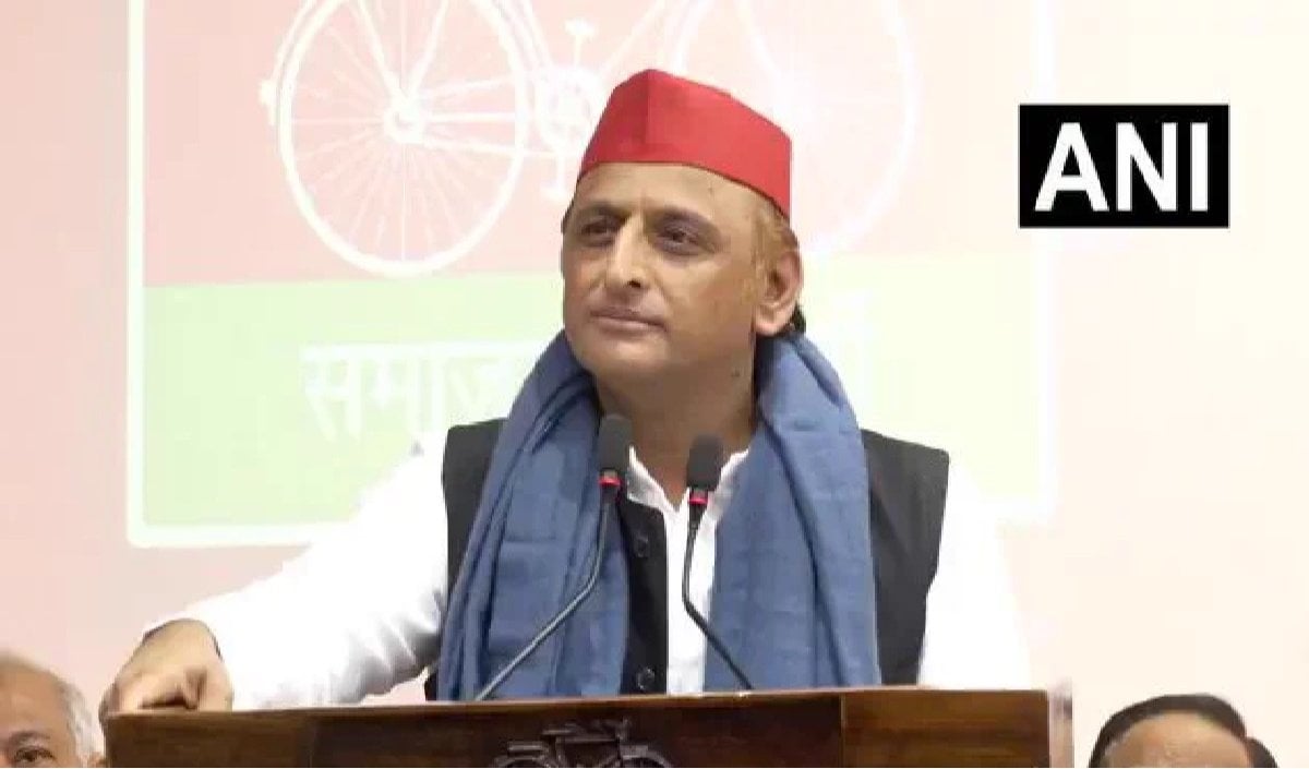 आज ‘एकरंगा’ बनाम ‘तिरंगा’ का दिन…मार्च को लेकर सपा प्रमुख अखिलेश यादव ने कसा तंज