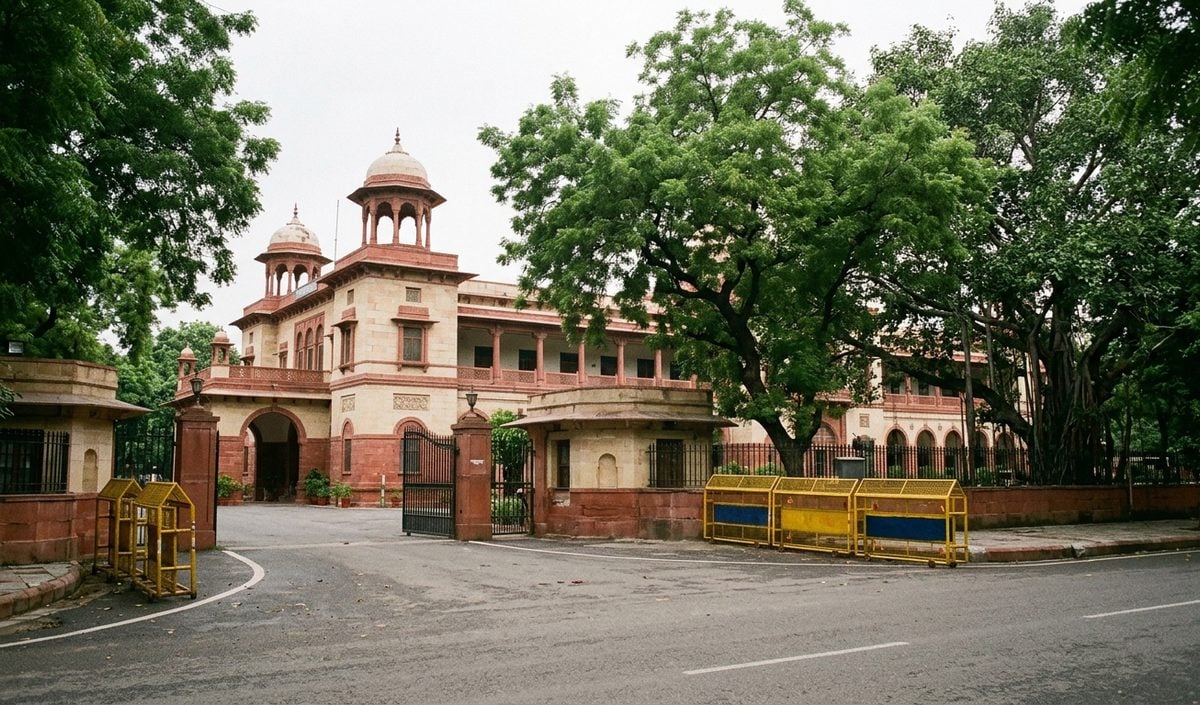 Ankita Bhandari Case: Patiala House Court बाहर प्रदर्शन कर रहे कई लोग हिरासत में लिए गए