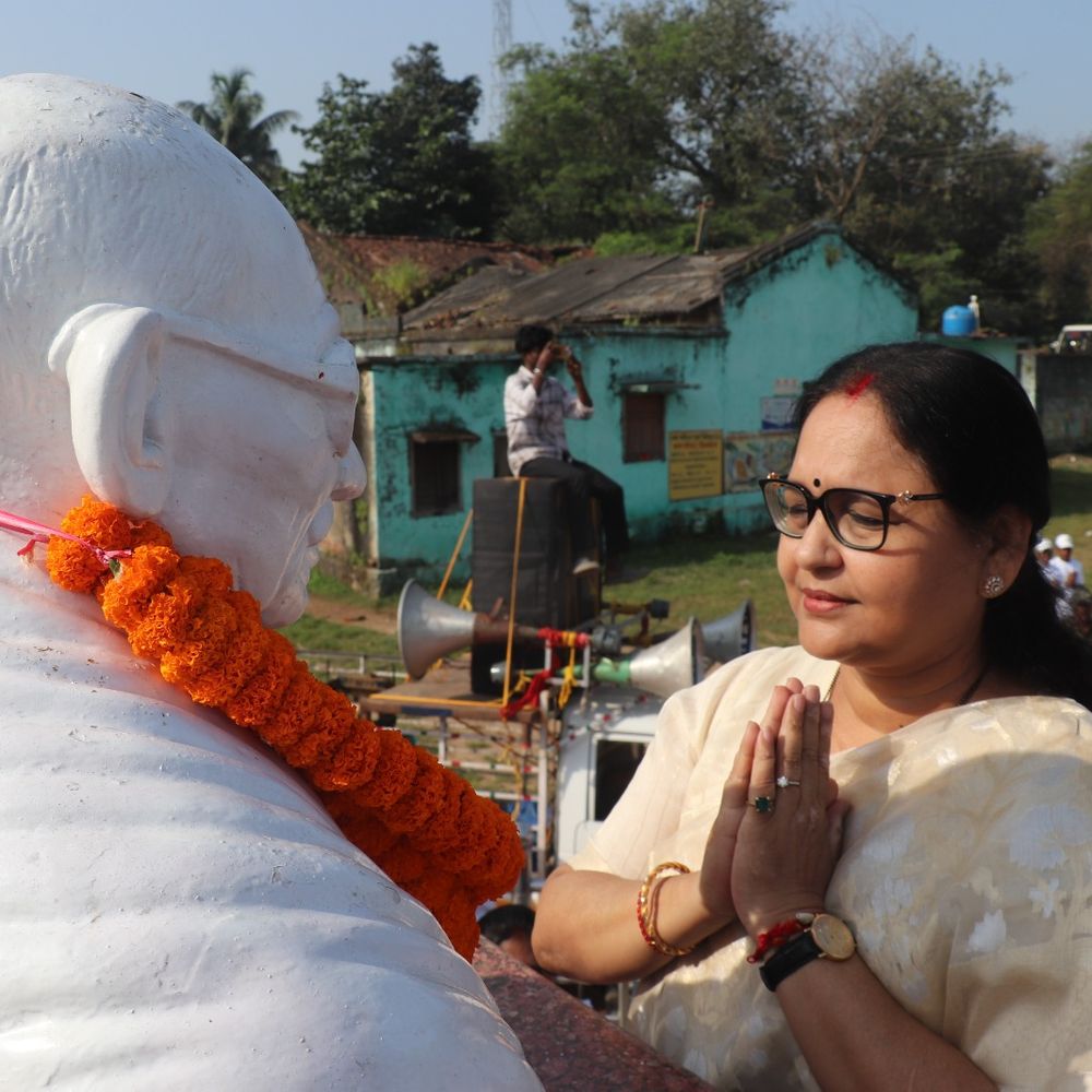 गांधी जयंती पर सिमडेगा में स्वच्छता रैली, शपथ दिलाई