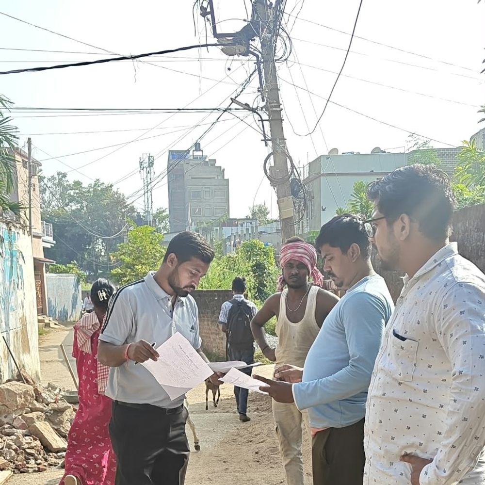 भवन मालिकों को स्वीकृत नक्शा प्रस्तुत करने का नोटिस