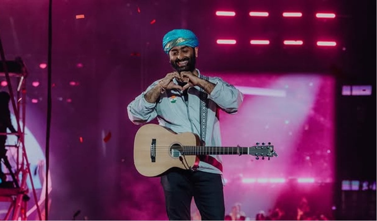 Arijit Singh Concert In India | म्यूजिक करियर के 20 साल पूरे होने पर ‘इंडिया टूर 2027’ का ऐलान, 9 शहरों के स्टेडियमों में मचायेगा धूम