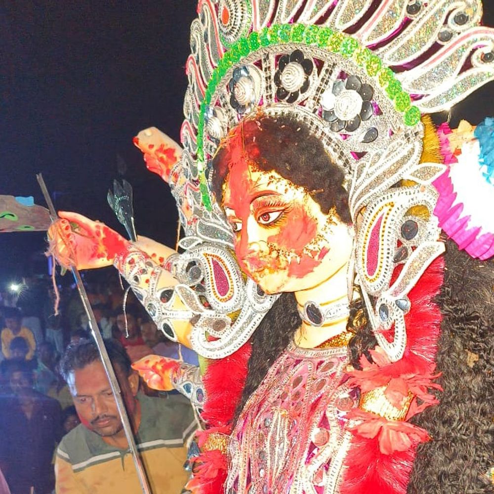 किशनगंज में शांतिपूर्ण माहौल में संपन्न हुई दुर्गा पूजा:विसर्जन स्थलों पर कड़ी सुरक्षा रही, श्रद्धालुओं ने उत्साह के साथ पूजा में लिया भाग