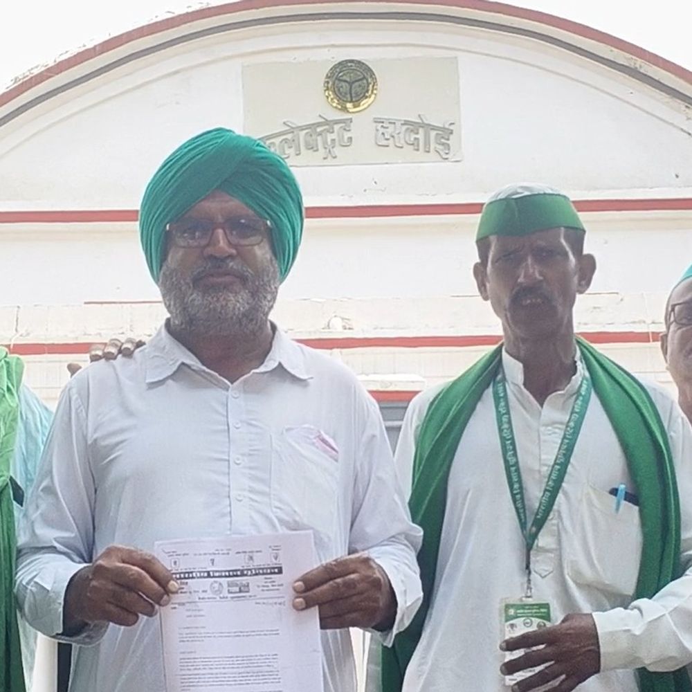 भाकियू ने SIR प्रक्रिया पर उठाए-सवाल:हरदोई में ADM को सौंपा ज्ञापन, मतदाता सूची से नाम हटने पर जताई चिंता