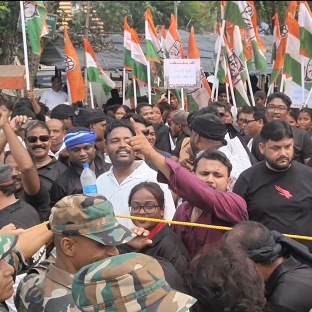 गांधी मैदान में भाजपा-कांग्रेस कार्यकर्ता आए आमने-सामने:नारेबाजी के बाद पुलिस ने संभाली स्थिति, कार्यकर्ताओं को समझाकर अलग किया