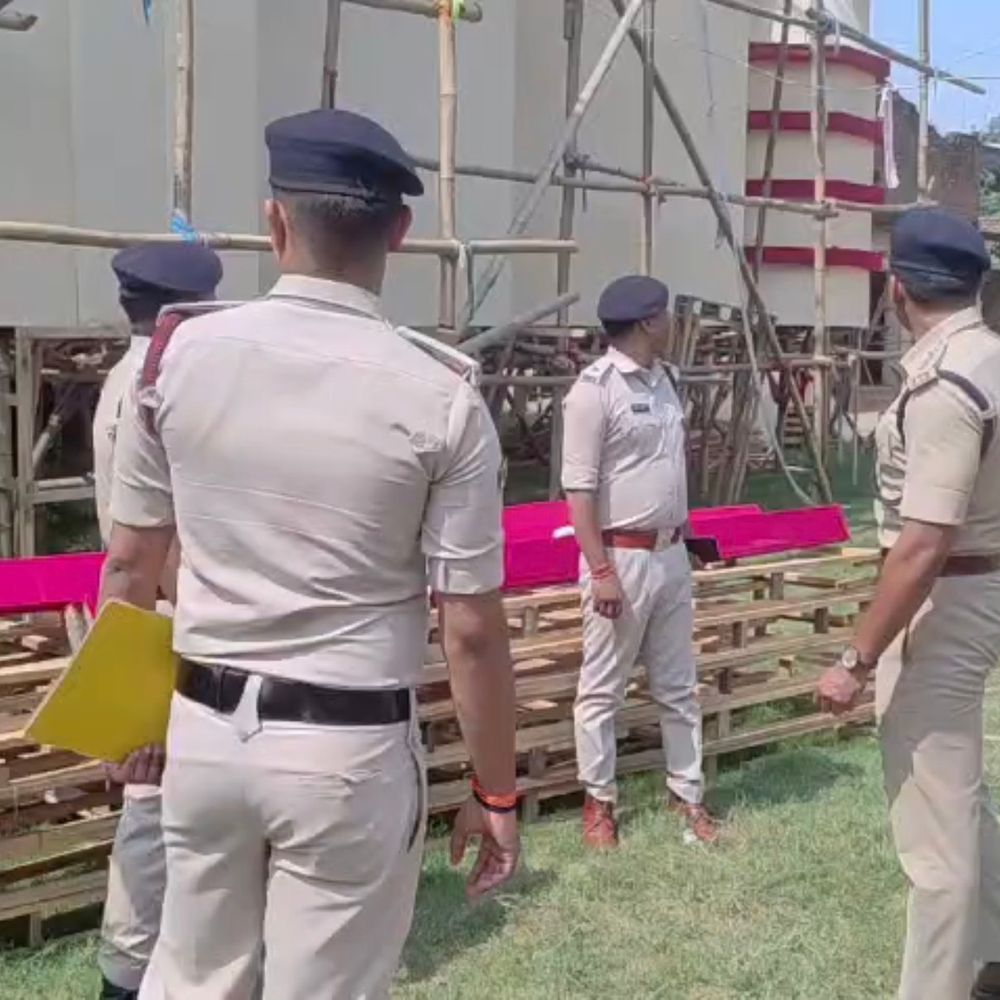भागलपुर में दुर्गा पूजा पर 23 दमकल गाड़ियां तैनात:पंडालों का निरीक्षण जारी, 24 घंटे कंट्रोल रूम भी रहेंगे एक्टिव; लापरवाही से बचने की अपील