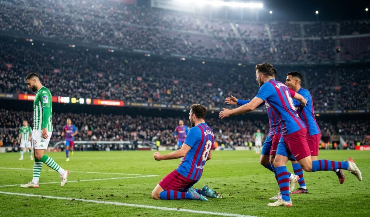 Champions League मैच से पहले Barcelona की 5-2 से जीत, घरेलू लीग में PSG भी जीता