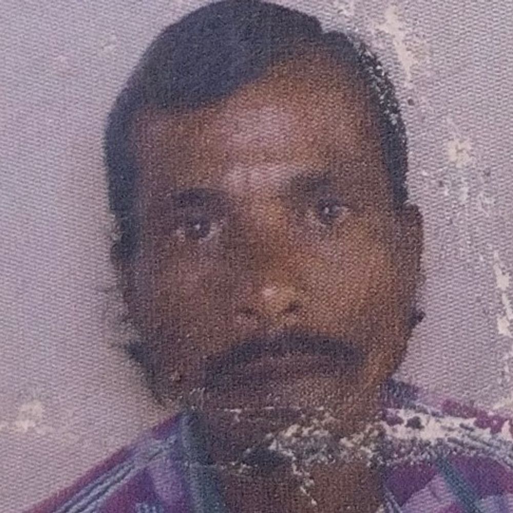 खेत पर सफाई करते समय किसान को सांप ने डसा:ललितपुर में इलाज के दौरान हुई मौत, पुलिस ने शव पोस्टमार्टम को भेजा