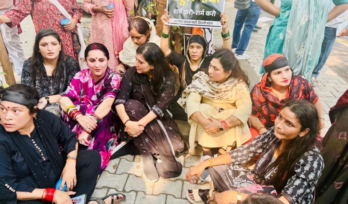 JNU Sexual Harassment केस में घिरे Congress MP, BJP ने President Murmu से की निलंबन की मांग