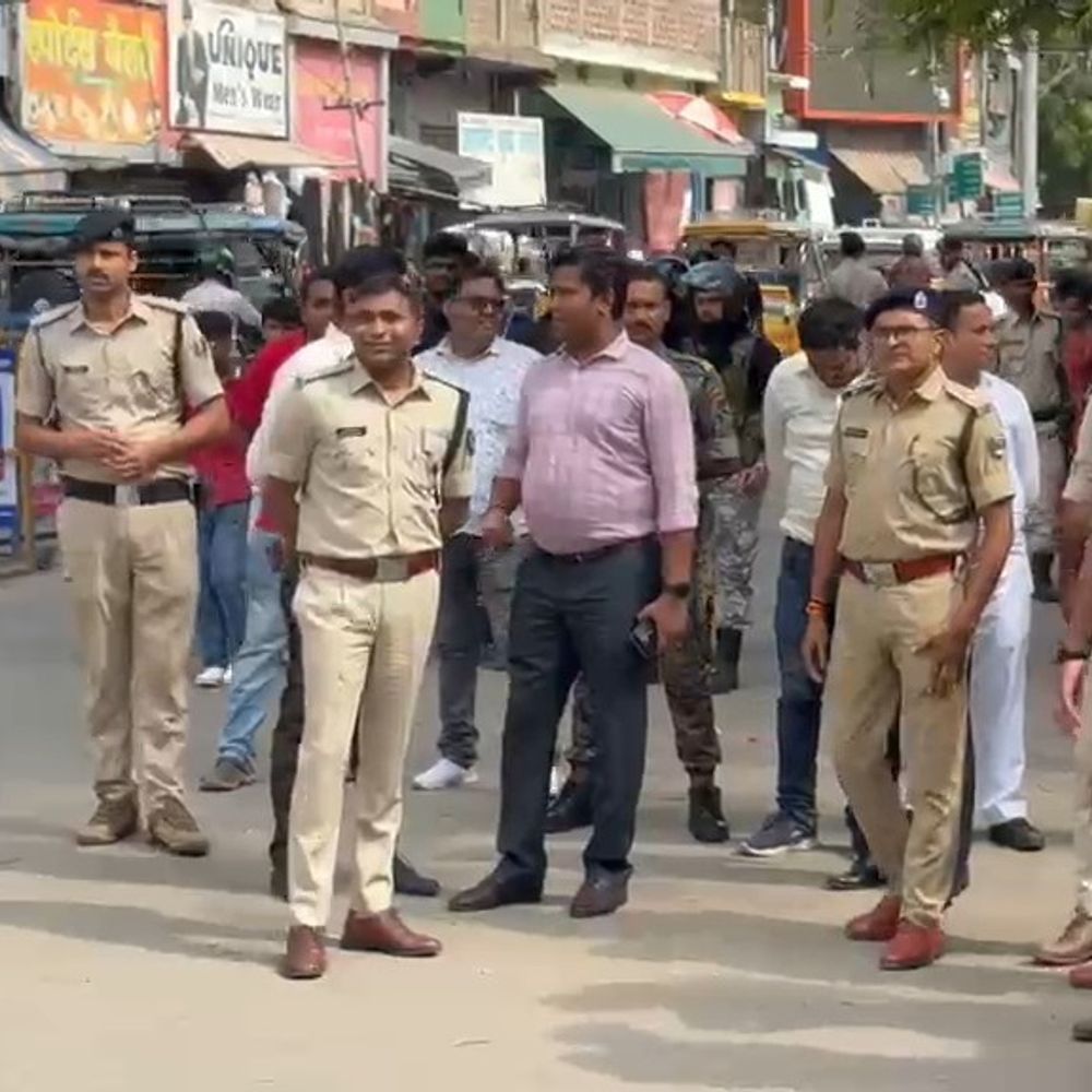 सप्तमी से विसर्जन तक के लिए ट्रैफिक प्लान जारी:नवादा में दुर्गा पूजा के लिए बनाए गए 10 ड्रॉप गेट , बड़े वाहनों पर लगा रोक