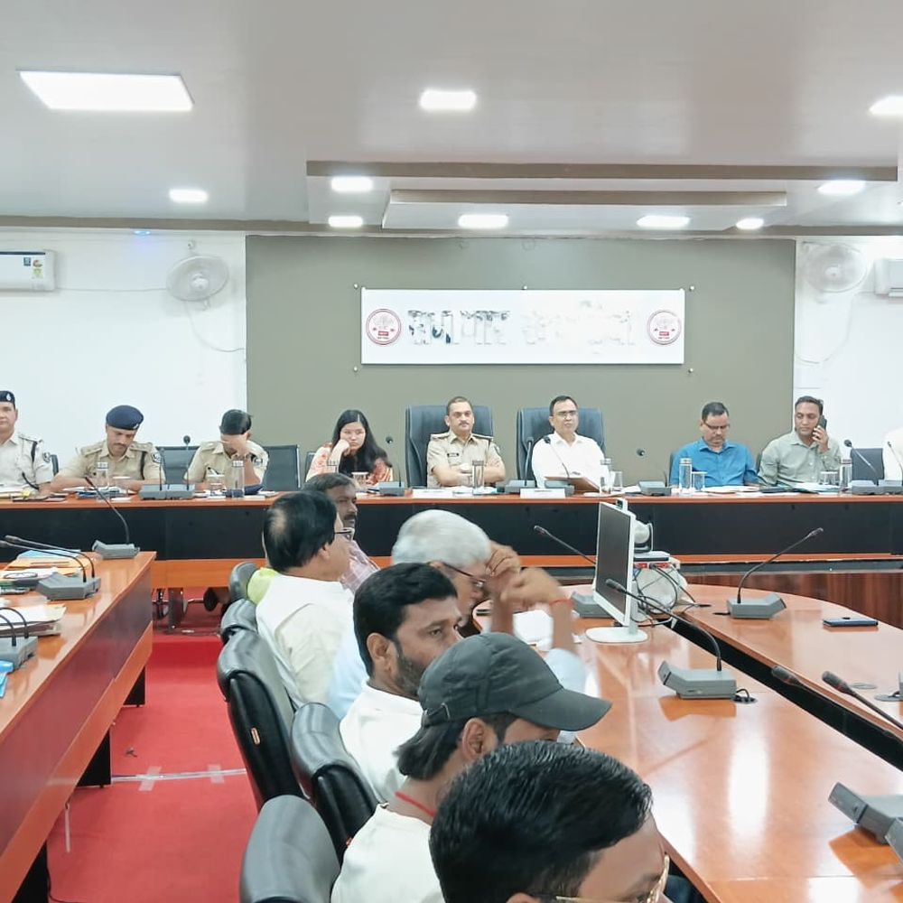 खगड़िया प्रशासन दुर्गा पूजा और दशहरा को लेकर अलर्ट:17 से 20 अक्टूबर तक पंडालों और विसर्जन मार्गों पर निगरानी