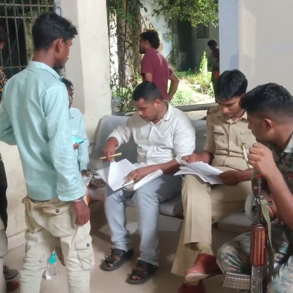 नवादा में बालू लदे ट्रैक्टर ने ई-रिक्शा को रौंदा, मौत:घर जाने वक्त हादसा, अस्पताल पहुंचते ही डॉक्टर ने मृत घोषित किया