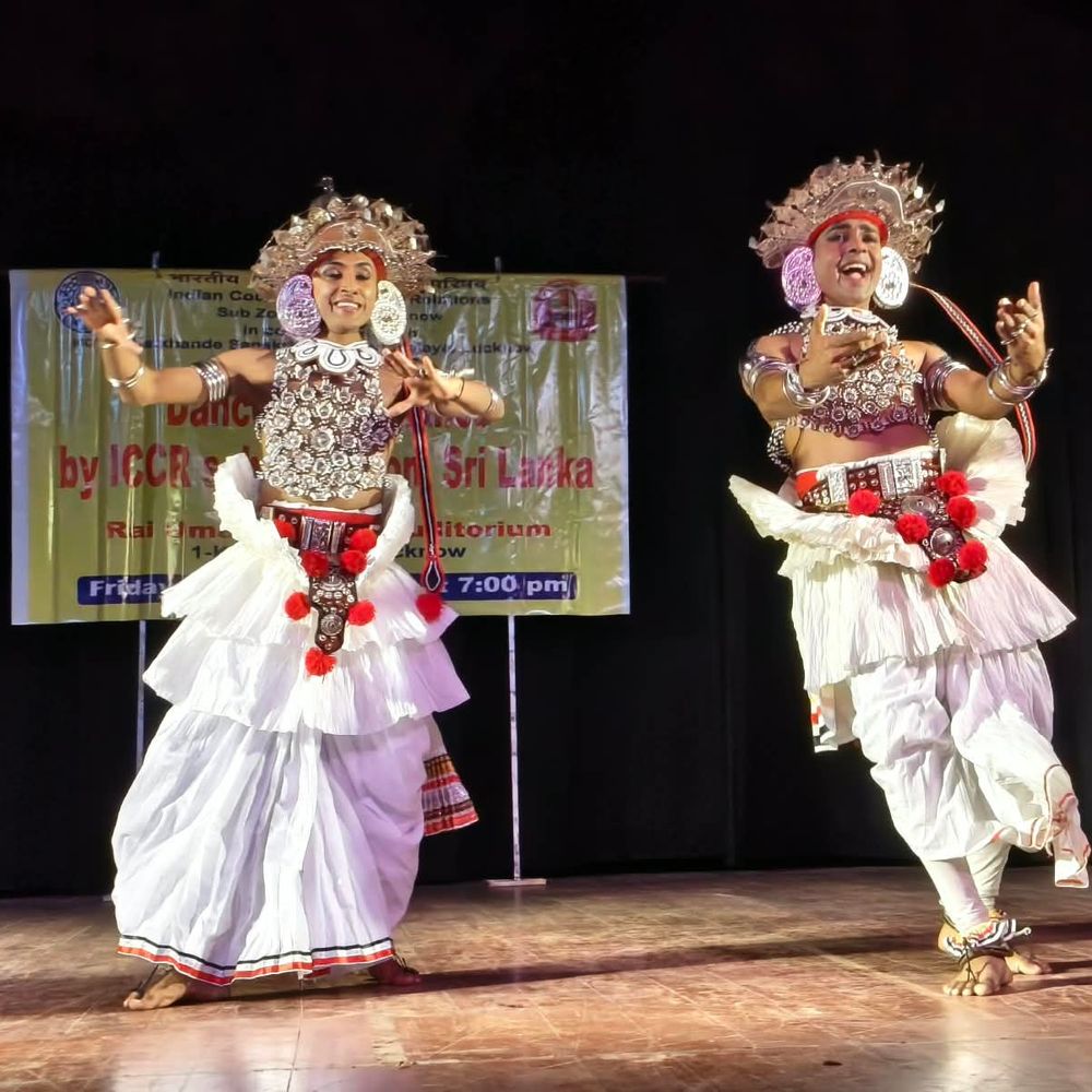श्रीलंकाई कलाकारों ने लखनऊ में दी नृत्य प्रस्तुति:‘क्षितिज’ मासिक शृंखला में दिखी भारत-श्रीलंका की सांस्कृतिक एकता दिखी