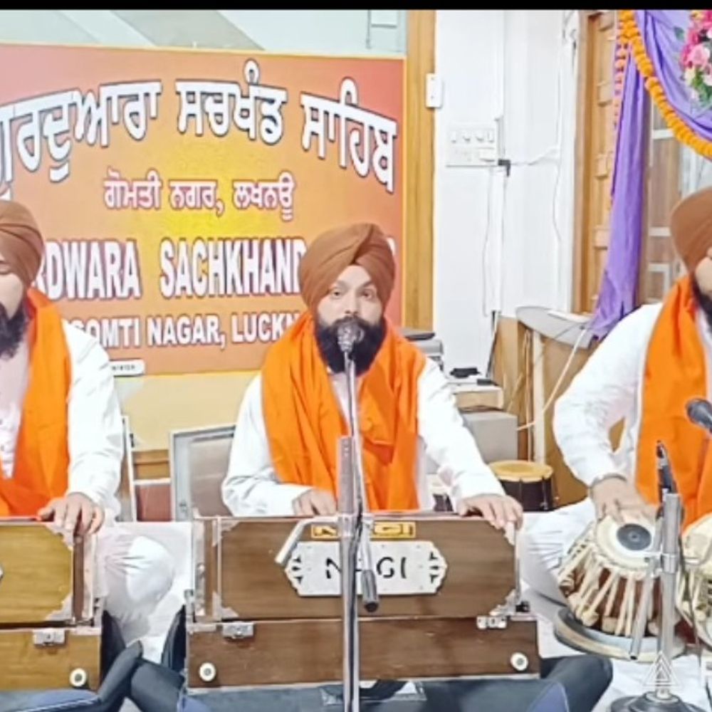 गुरुद्वारा सचखंड साहिब में श्रीगुरु रामदास का प्रकाश पर्व:लखनऊ के गोमती नगर में संगत ने गुरबाणी और कीर्तन से भक्ति की