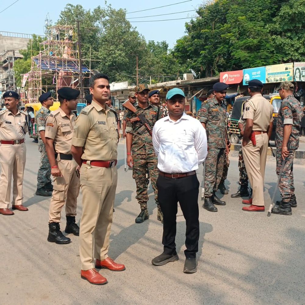 जहानाबाद-सड़क किनारे से ठेले-गुमटी हटाए:सड़क की नापी कराकर खाली कराई जमीन, नियम तोड़ने वालों पर जुर्माने की चेतावनी