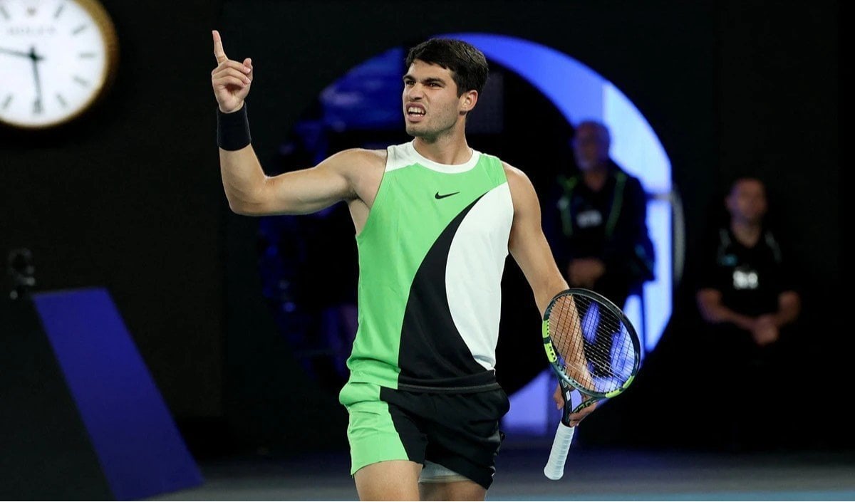 चोट से उबरकर Carlos Alcaraz की शानदार वापसी, Japan Open Tennis फाइनल में दर्ज की जीत
