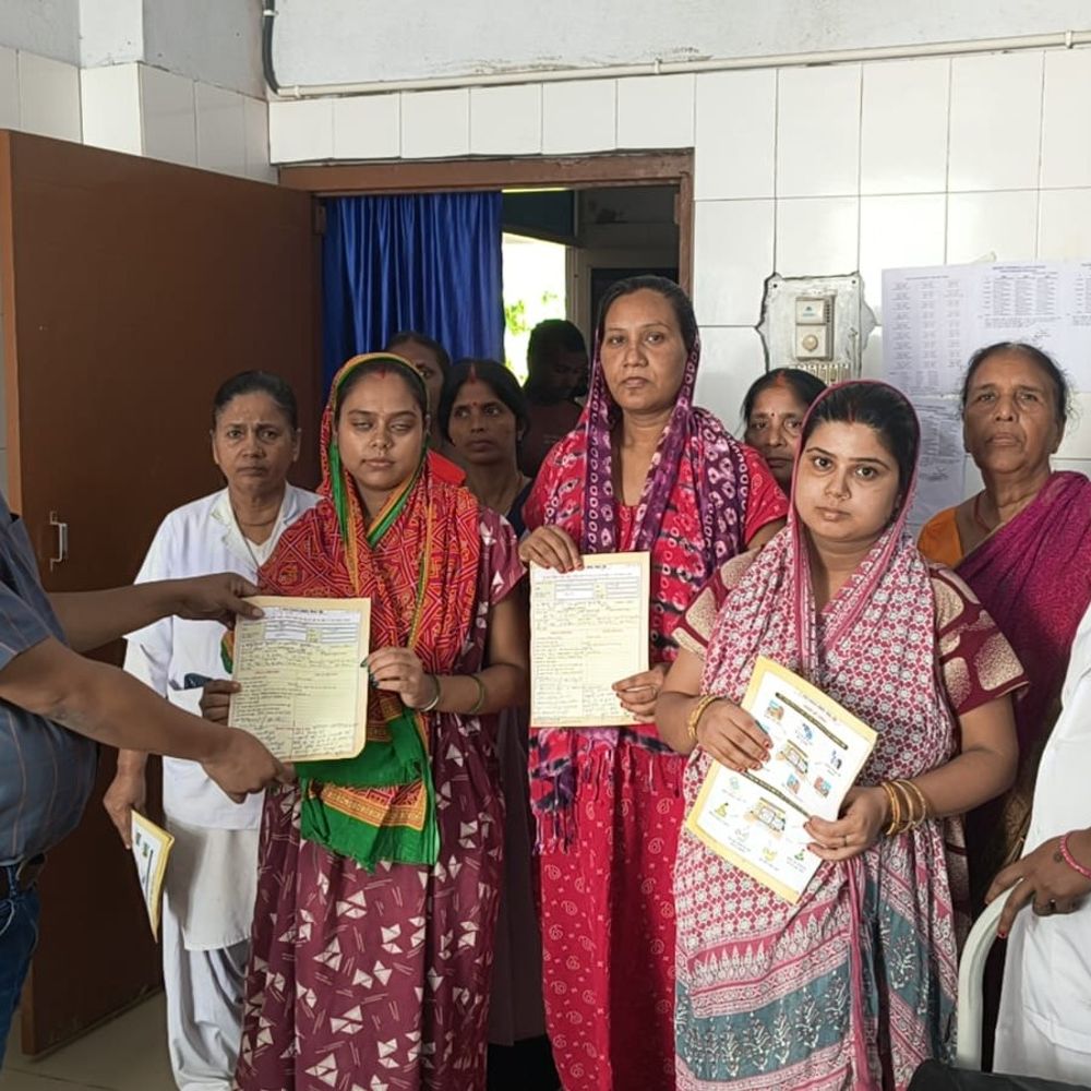 सदर अस्पताल में सिजेरियन से 10 बच्चों का जन्म:प्रसूताओं को घर तक पहुंचाने के लिए मुफ्त एंबुलेंस की सुविधा देने का दिया भरोसा