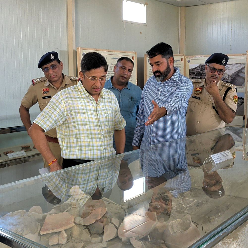 सीएम सैनी के प्रस्तावित दौरे को लेकर हांसी पुलिस अलर्ट:राखीगढ़ी पहुंचे एसपी, सुरक्षा व्यवस्था, हेलीपैड, पार्किंग और रूट प्लान का जायजा लिया