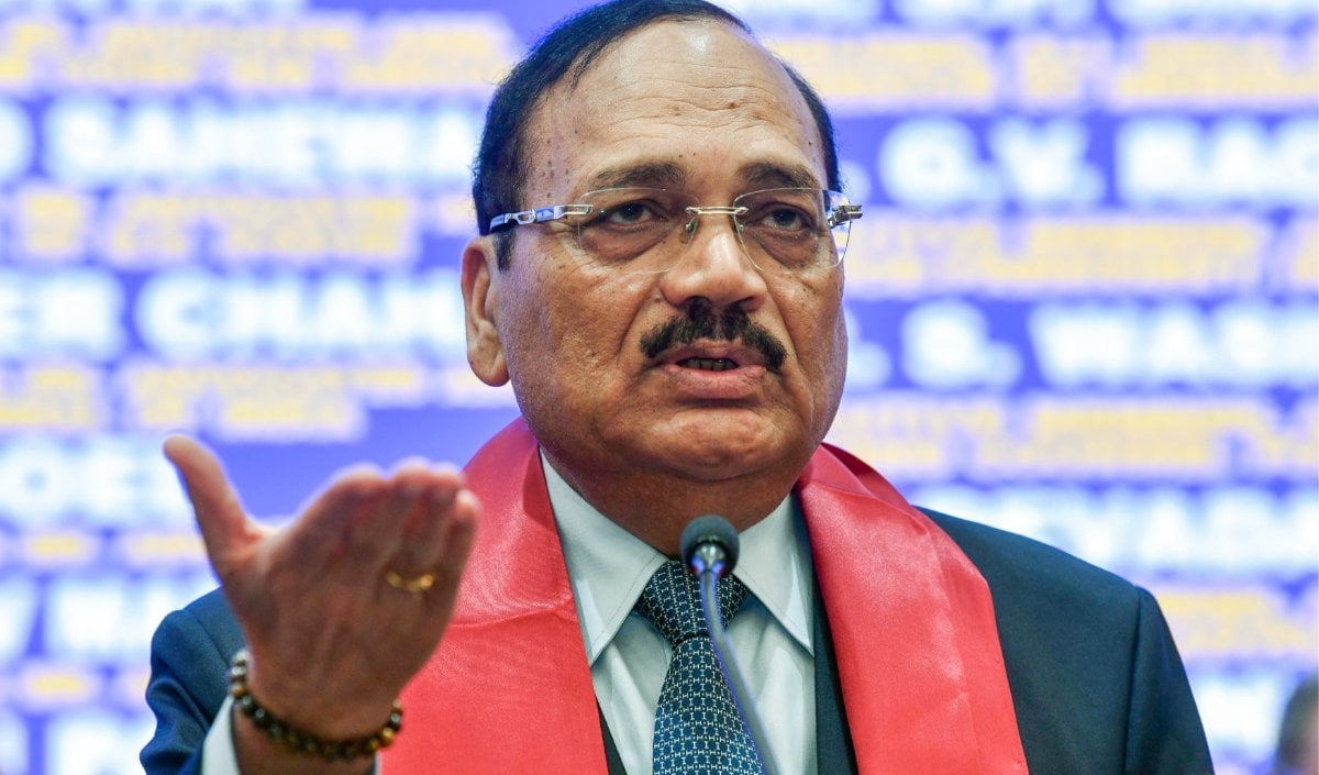 अब कांग्रेस ने CJI सूर्यकांत के इस्तीफ़े की मांग की, BJP बोली- भारत-विरोधी सभी गिरोह एकजुट हो रहे हैं